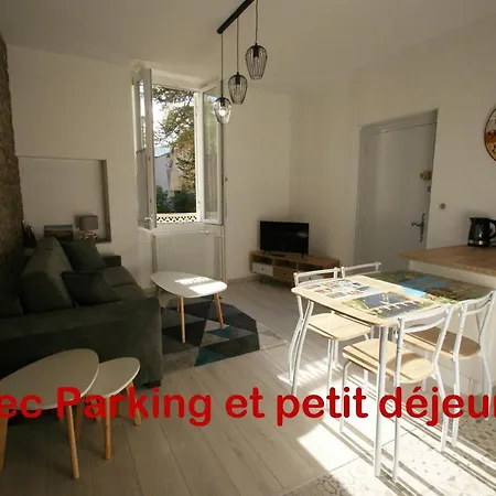 Apartment Lot Of Bed