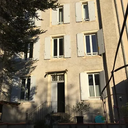 Lot Of Bed Apartman Cahors